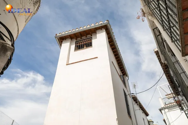 Casa unifamiliar reformada. — 23