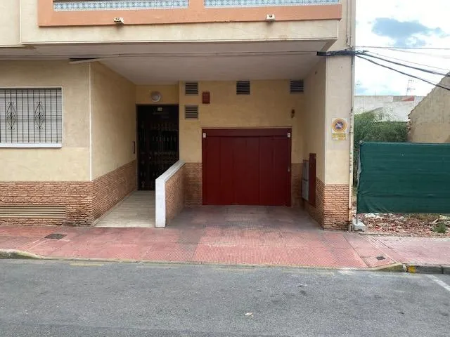 Garaje centrico, calle La Paz 14 — 7