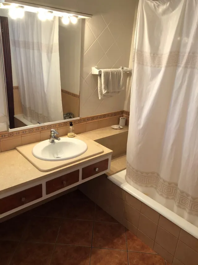 Villa en Guardamar. Primera línea con acceso directo a la playa — 32