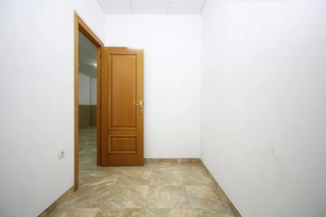 BAJO EN VENTA EN TORRENT – 81 m2, REFORMADO, A PIE DE CALLE Y CON MÚLTIPLES POSIBILIDADES — 12
