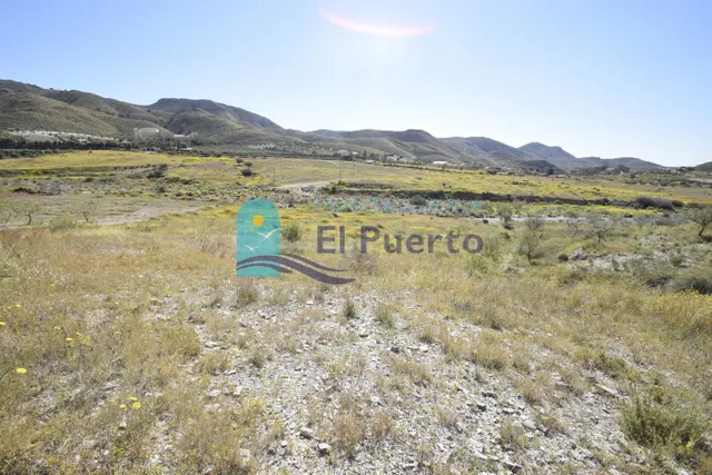 MÁGNIFICO TERRENO EN ZONA TRANQUILA EN VENTA-REF .89. - foto 3
