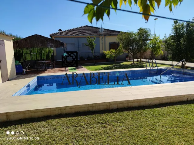 ////GRAN CHALET HIPOTECABLE EN LA CARLOTA//// - foto 5