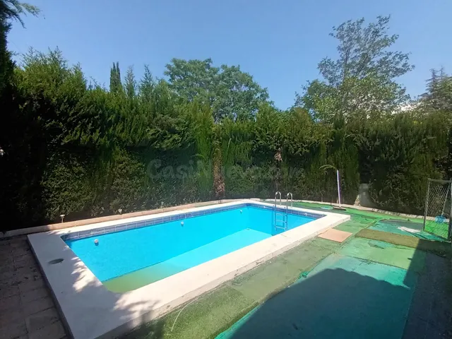 VILLA DE LOS CIPRESES - Exclusiva villa independiente con piscina privada en Villas Blancas (Albolote – Granada) — 5