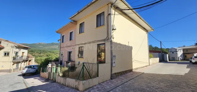 Casa-Chalet en Venta en Riaza Segovia