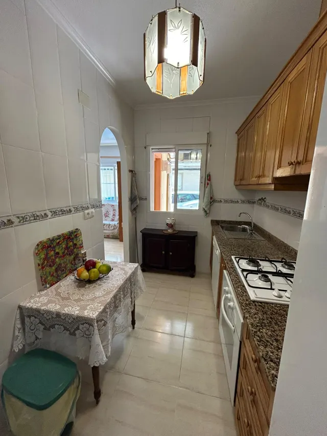 Apartamento cerca del mar, Alicante, Torrevieja. 2 habitaciones, 73 m2, 200 metros del mar — 15