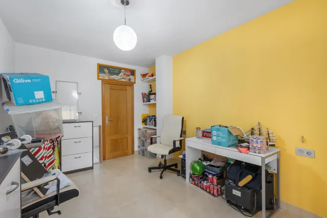 Amplia vivienda de 4 dormitorios en zona céntrica – Calle San Pascual (junto a Calle Orihuela) — 20