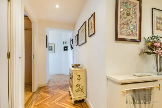 ESTUDIO HOME MADRID OFRECE gestiona la venta de la NUDA PROPIEDAD, fabuloso piso de 197 m2, en el distrito de Moncloa-Aravaca. — 36