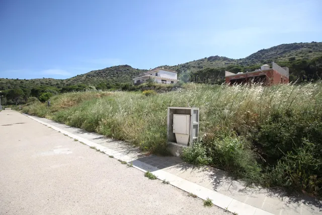 ¡Oportunidad única para vivir en un entorno privilegiado en El Port de la Selva! — 17