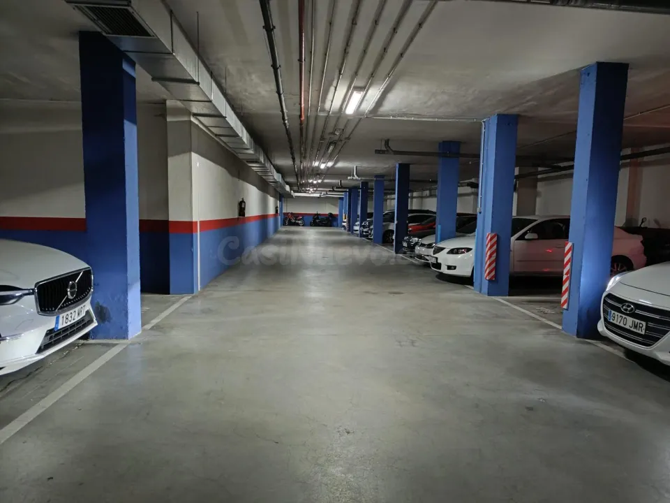 Garajes en Venta: Amplios y de Fácil Acceso