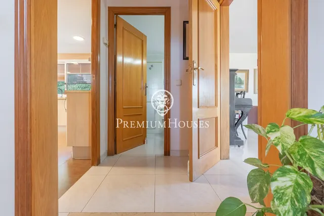 Casa con jardín y piscina en L'Aragai — 40