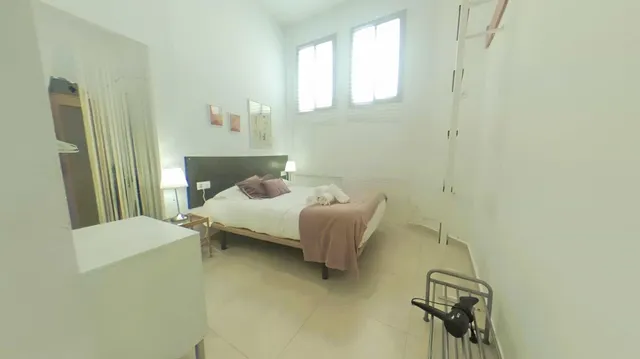 APARTAMENTO EN EXPLOTACIÓN TURÍSTICA — 41