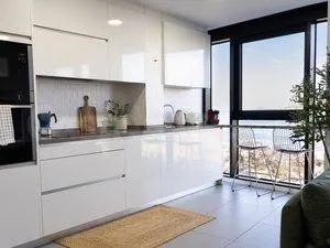 Piso de lujo en primera Linea Paseo Maritimo -Playa Riazor. - foto 2