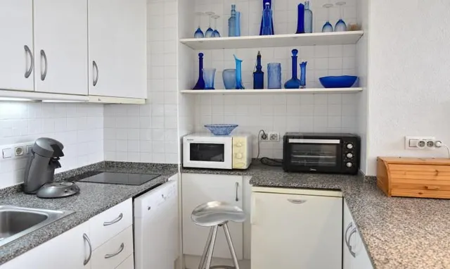 Bonito apartamento en Roses con piscinas comunitarias y vist - foto 2