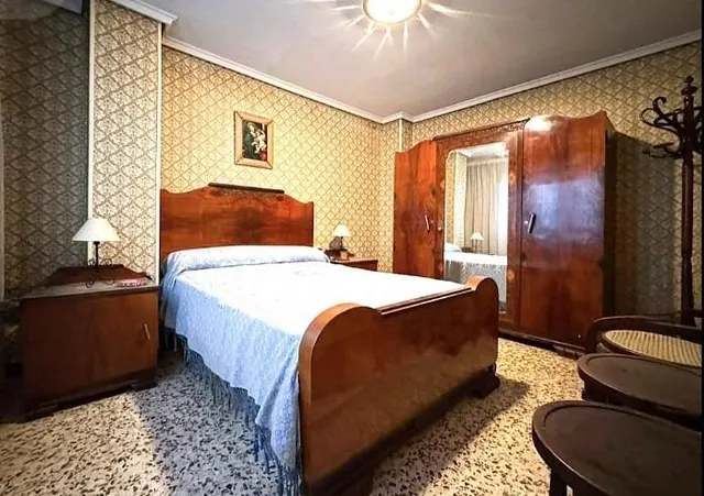 Piso de 5 habitaciones y dos Baños en zona Centro, Elche (TOTALMENTE REFORMADO) — 9