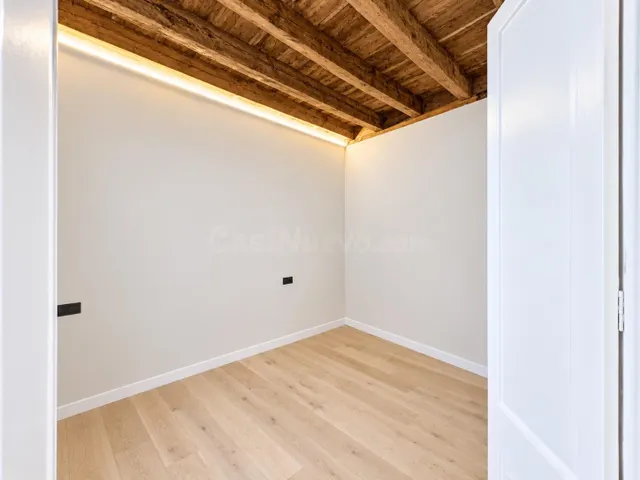 Elegante piso completamente reformado de 68 m2 en el corazón de Barcelona — 5