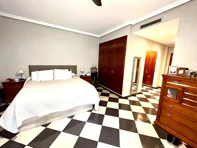 Fantástica villa mediterránea en venta — 30
