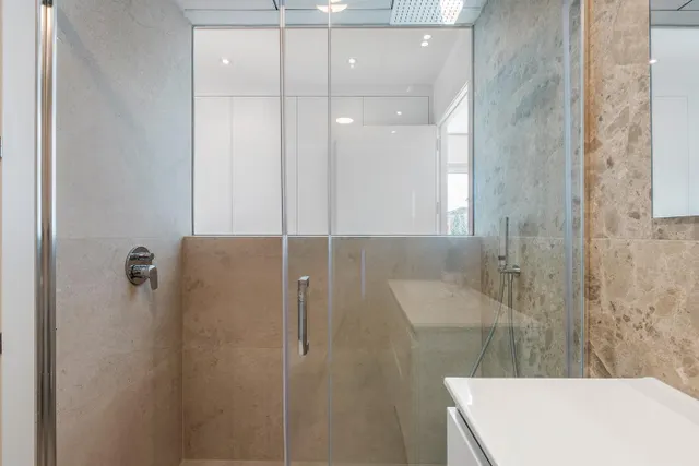 Nueva villa con piscina privada — 17