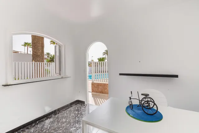 Exclusiva oportunidad en la mejor zona de Playa del Inglés — 14