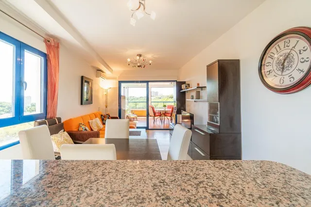Apartamento en esquina con vistas al mar en Altos de Campoamor — 4
