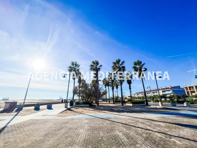 Piso en venta en la playa de la malvarrosa — 50