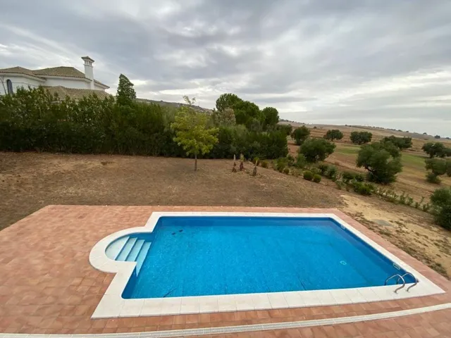 VILLA DE LUJO EN EL CAMPO DE GOLF — 40