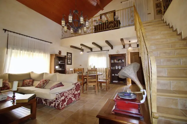 Impresionante Chalet en Valverde — 14