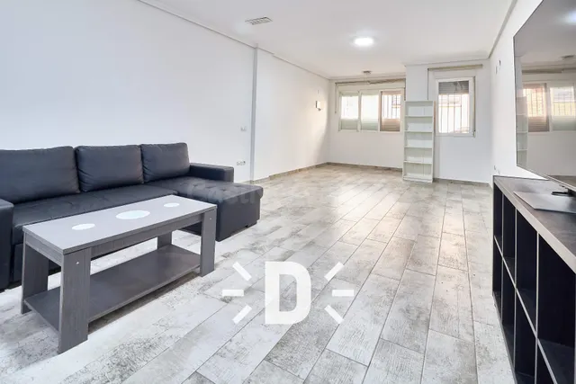 SE VENDE BAJO VIVIENDA EN BENETUSSER - foto 3
