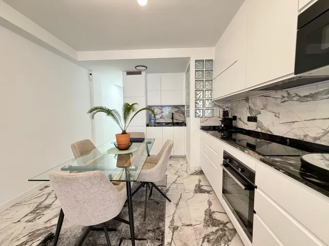Exclusivo apartamento en primera línea de mar – Playa del Cura, Torrevieja — 12