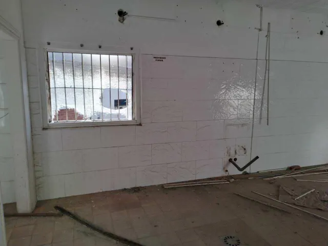Amplia Nave Industrial en Algeciras - Oportunidad Única — 13