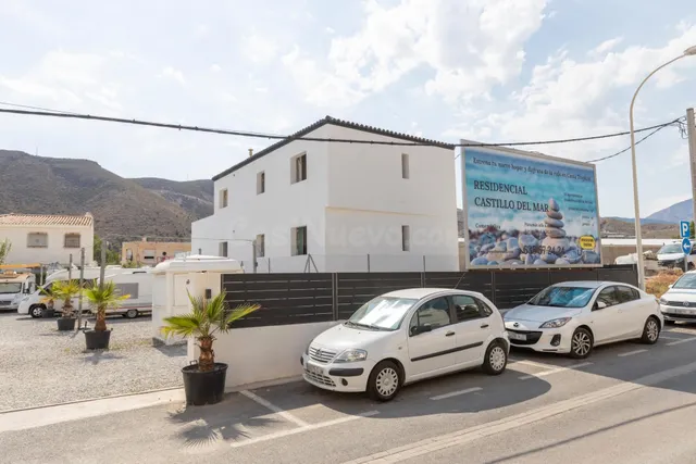 Estrena vivienda a 5 minutos de la playa en Castell de Ferro