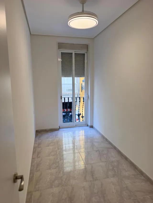 Alquiler de vivienda de 4 dormitorios con terraza — 26
