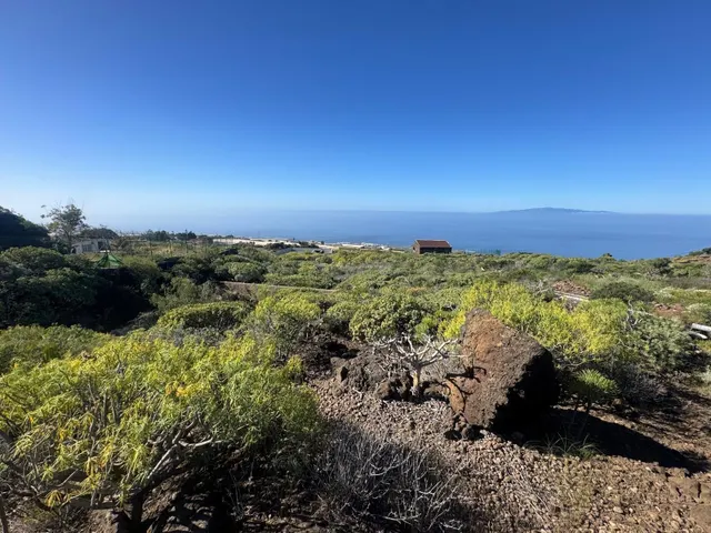 Venta de terreno rústico de 882 m2 de naturaleza, vistas inf - foto 5
