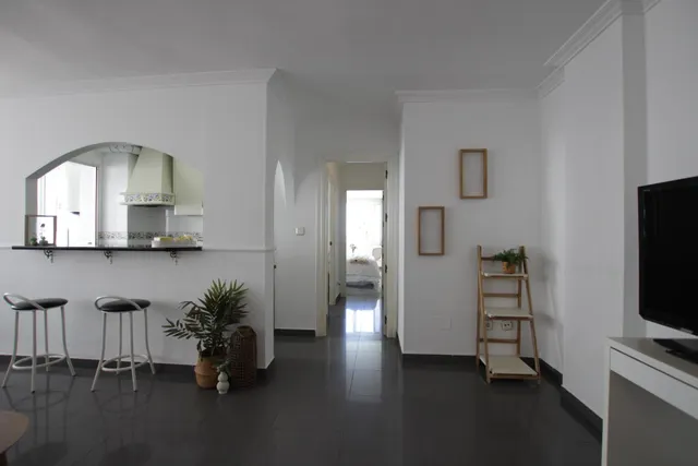 Vivienda en Benalmádena Costa a 50 metros de la playa, con vistas al mar — 10