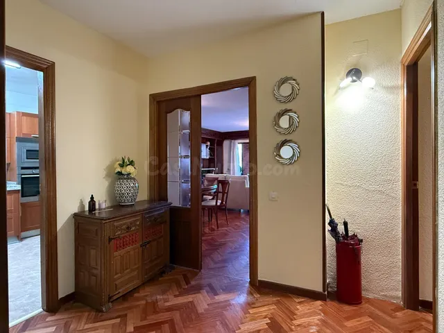 INMOBILIARIA ARBETETA VENDE PISO DE 3 DORMITORIOS EN ZONA VI - foto 2