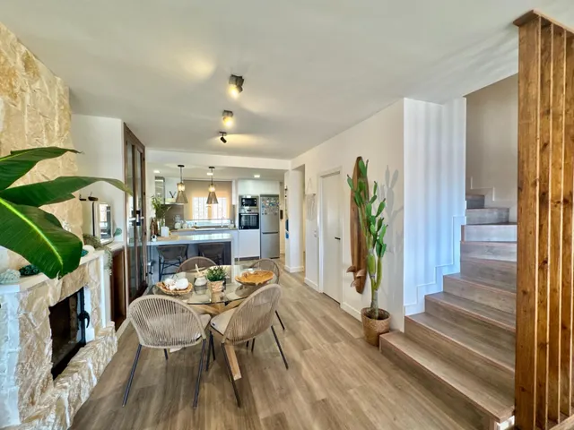 Venta de casa adosada con tres dormitorios en Benalmádena Costa, Málaga, Costa del Sol — 14