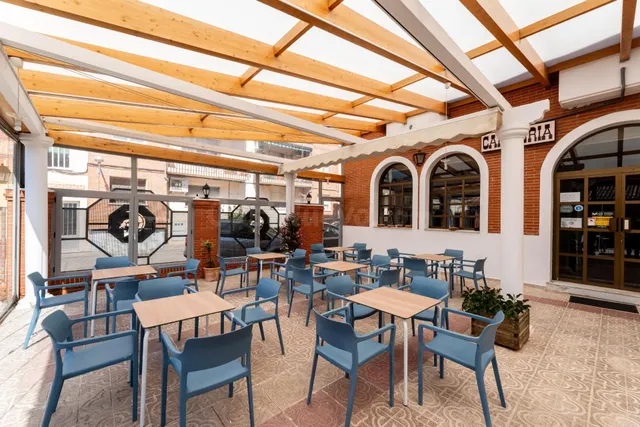 ACTIVO HOTELERO CON POTENCIAL DE INVERSIÓN Y RECONVERSIÓN –  - foto 4