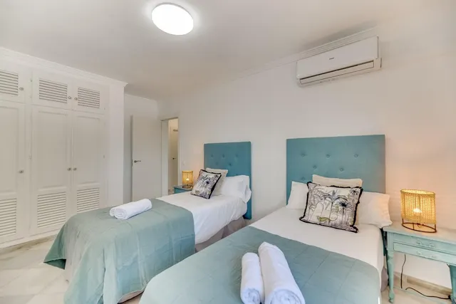 Chalet 5 habitaciones 224m² en venta - Marbella — 18