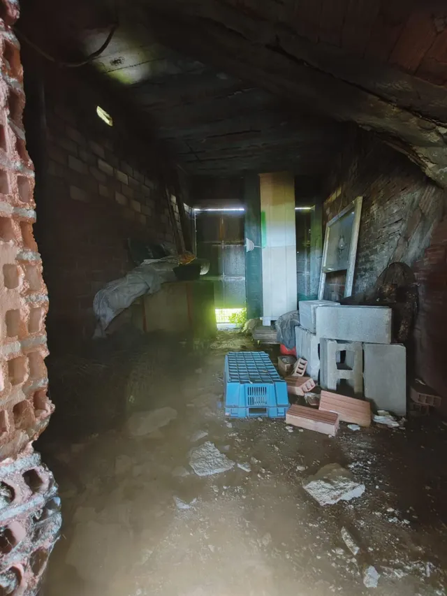 CASA EN VENTA PARA REFORMAR EN LAMPON — 12
