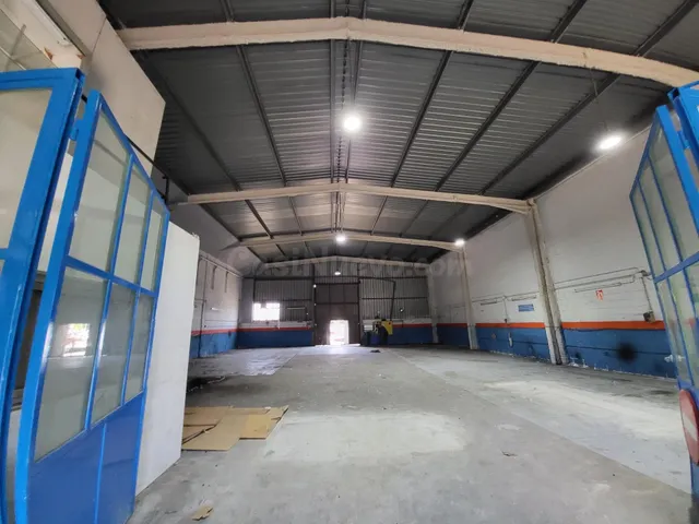 Nave Industrial con Oficinas en Venta en Sils | Excelente Ub - foto 4