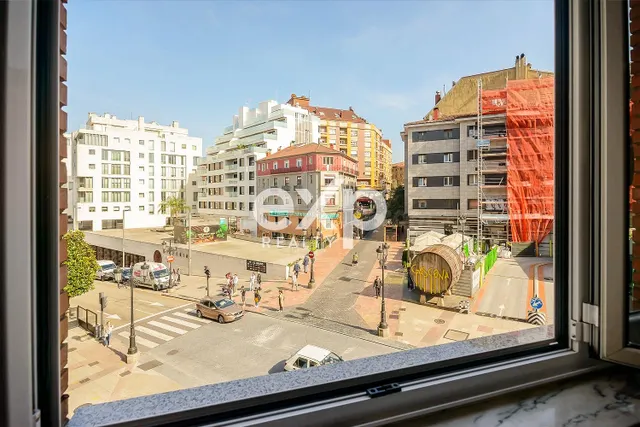 Piso en venta en Gascona Centro Oviedo Asturias - foto 2