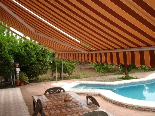 HIPOTECABLE - Parcela de 3.000m2 con casa de 150m2 y piscina - foto 3