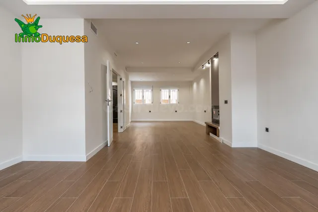 Casa con dimensiones de CHALET en Alfacar, 7 dorm. REFORMA RECIENTE (Sin terminar). — 16