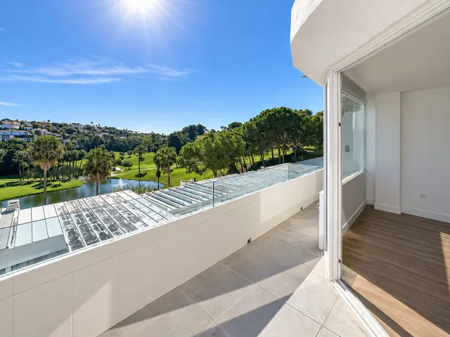 Adosado reformado  en venta con vistas panorámicas al golf en Torrequebrada, Benalmádena — 15