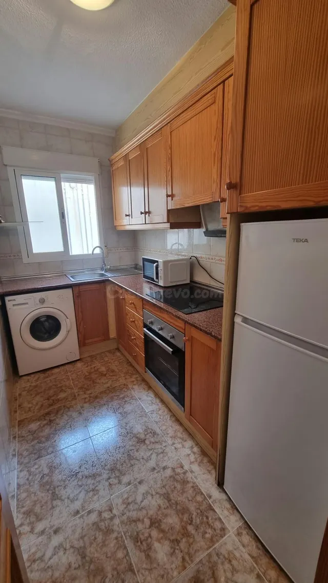 ÁTICO DE 2 DORMITORIOS A 700 METROS DEL MAR - ZONA PLAZA DEL - foto 5