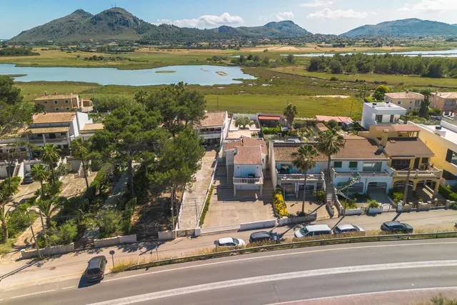 ESPECTACULAR PLANTA BAJA EN SA MARINA CON PISICNA — 28