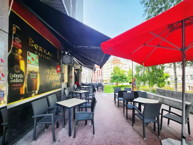 Local comercial 118m² en venta - La Parda - foto 4