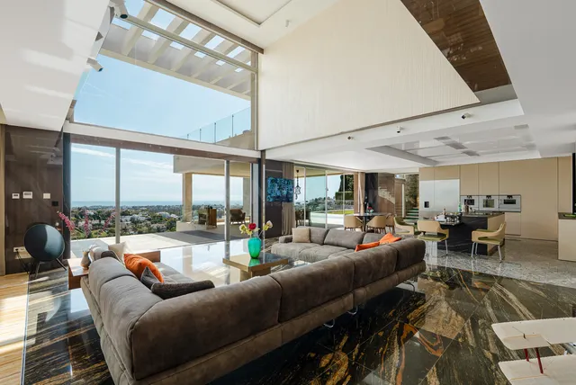Chalet 5 habitaciones 1266m² en venta - Costa del Sol — 4