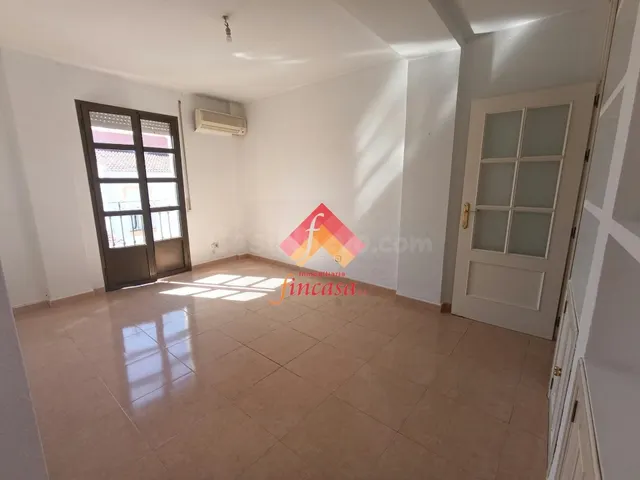 PISO EN PLENO CENTRO DE RONDA