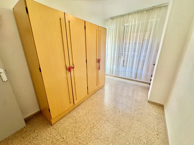 Increíble vivienda en Orihuela ciudad toda exterior con balcón amplio .. para vivir ¡Visitelo sin  compromiso!! — 4