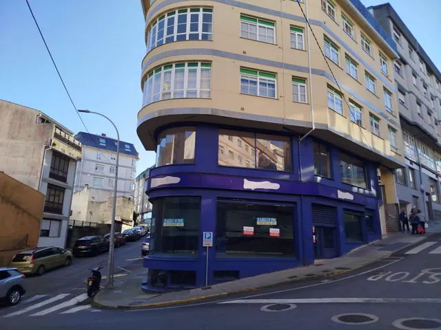 BAJO EN  VENTA O ALQUILER EL CENTRO DE RIBEIRA — 13